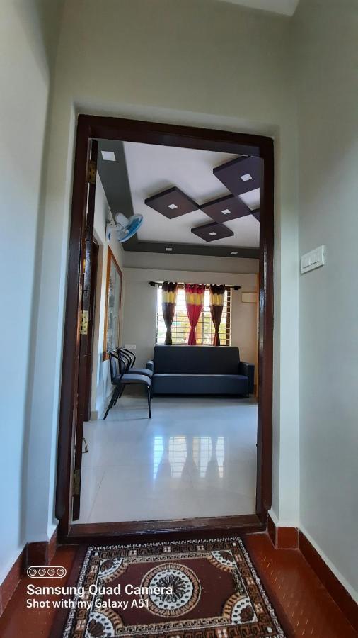 Varam Homestay Madikeri Εξωτερικό φωτογραφία